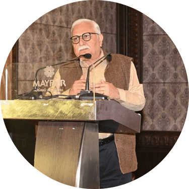 Dr. Rajesh Tandoon